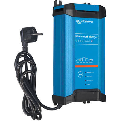 [BPC121542002] Akumulatoru lādētājs Blue Smart IP22 12V 15A (1)